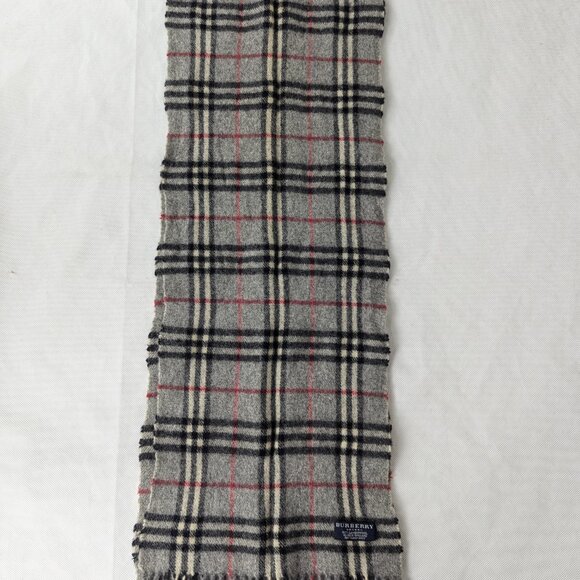 BURBERRY London Classic Nova Check Knit 100% Lambs Wool Fringe Gray SCARF - Picture 2 of 7